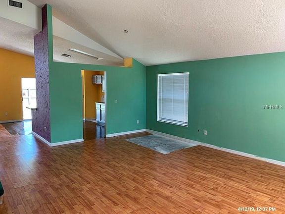 3rd image of 11854 Hartfordshire Way