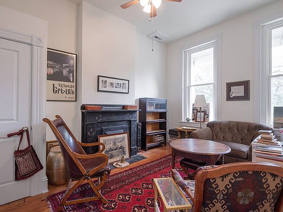 4th image of 212 N Lombardy St #A