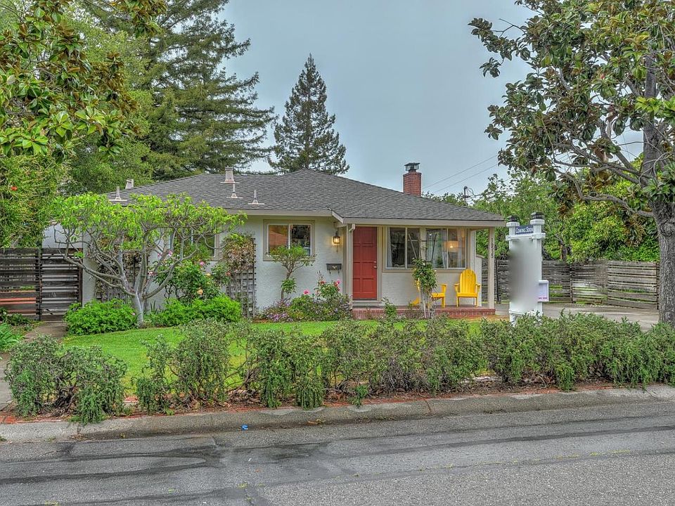 1st image of 16535 Shady View Ln