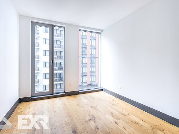 5th image of 42-22 27th St #1208