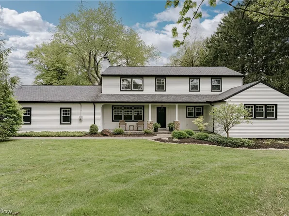 15437 Hemlock Point Rd, Chagrin Falls, OH 44022