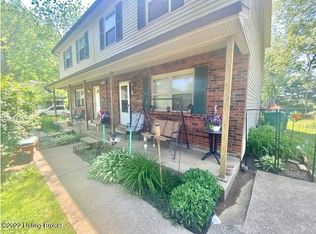 822 Brian Ct, Radcliff, KY 40160