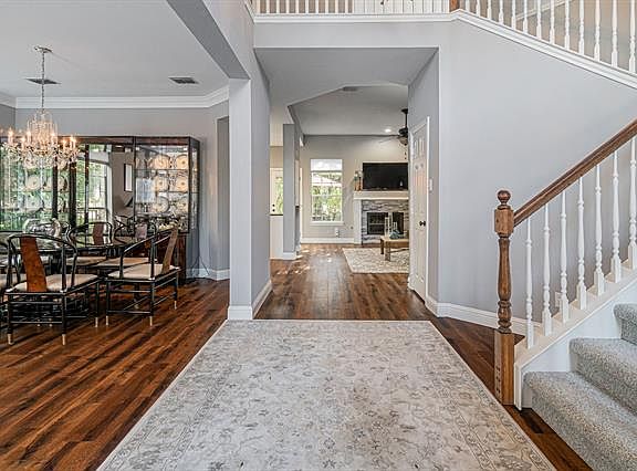 3rd image of 1001 Bel Air Dr