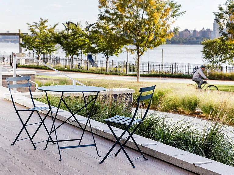 RiverHouse 9 at Port Imperial — Photo 21