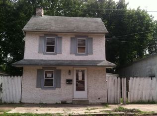 462 York St, Pottstown, PA 19464