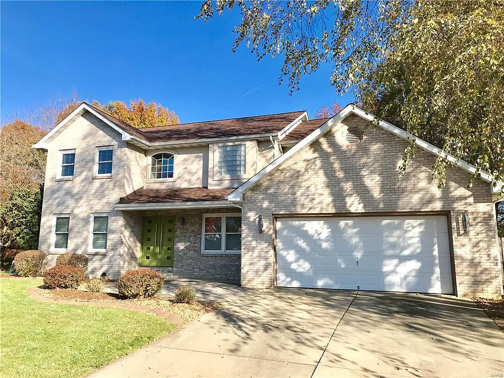 1026 Oriole Dr photo 1