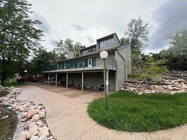 3951 Fairway Hills Dr — Photo 29