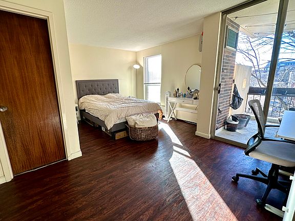 3rd image of 872 Massachusetts Ave #307