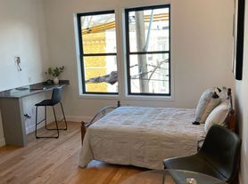 CHELSEA/BOSTON NO BROKER FEES BRAND NEW LUXURY OVERSIZED ONE BEDROOM WITH HOT WATER INCLUDED!