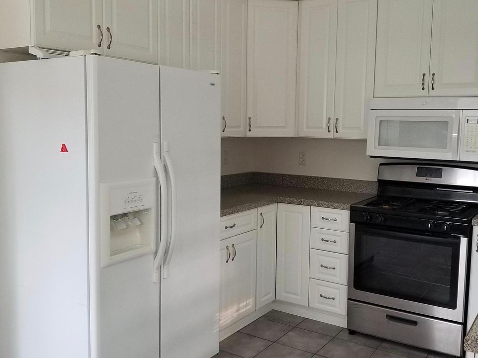 2nd image of 111 Briarwood Dr #2