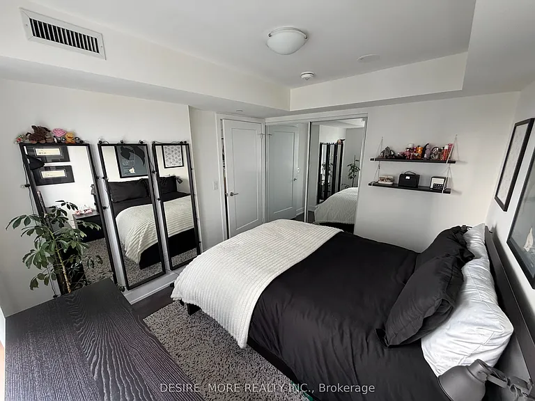 5 Mabelle Ave #2630 — Photo 8