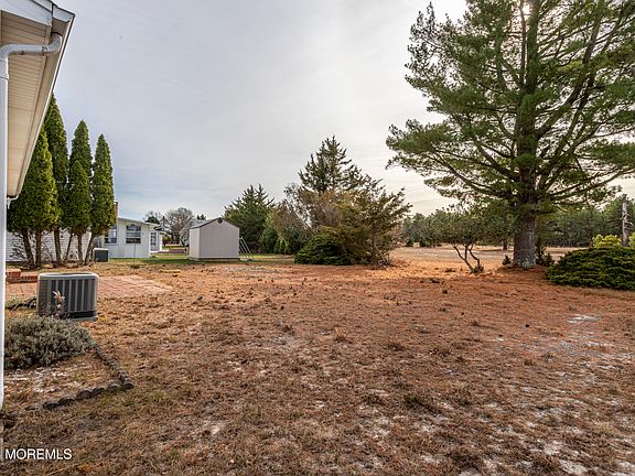 3rd image of 23 Whitmore Drive