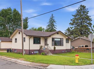 1701 C AVENUE N, Saskatoon, SK S7L 1L6
