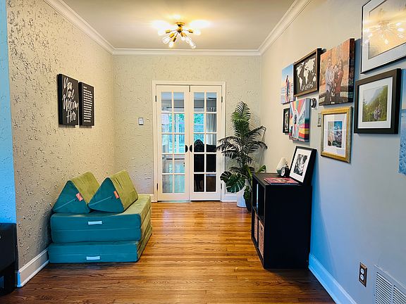 4th image of 3749 Philwood Ave