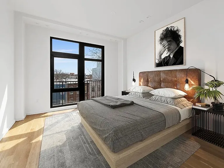 1110 Madison St #4B — Photo 3