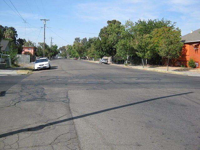 2nd image of 1304 S Stanislaus St