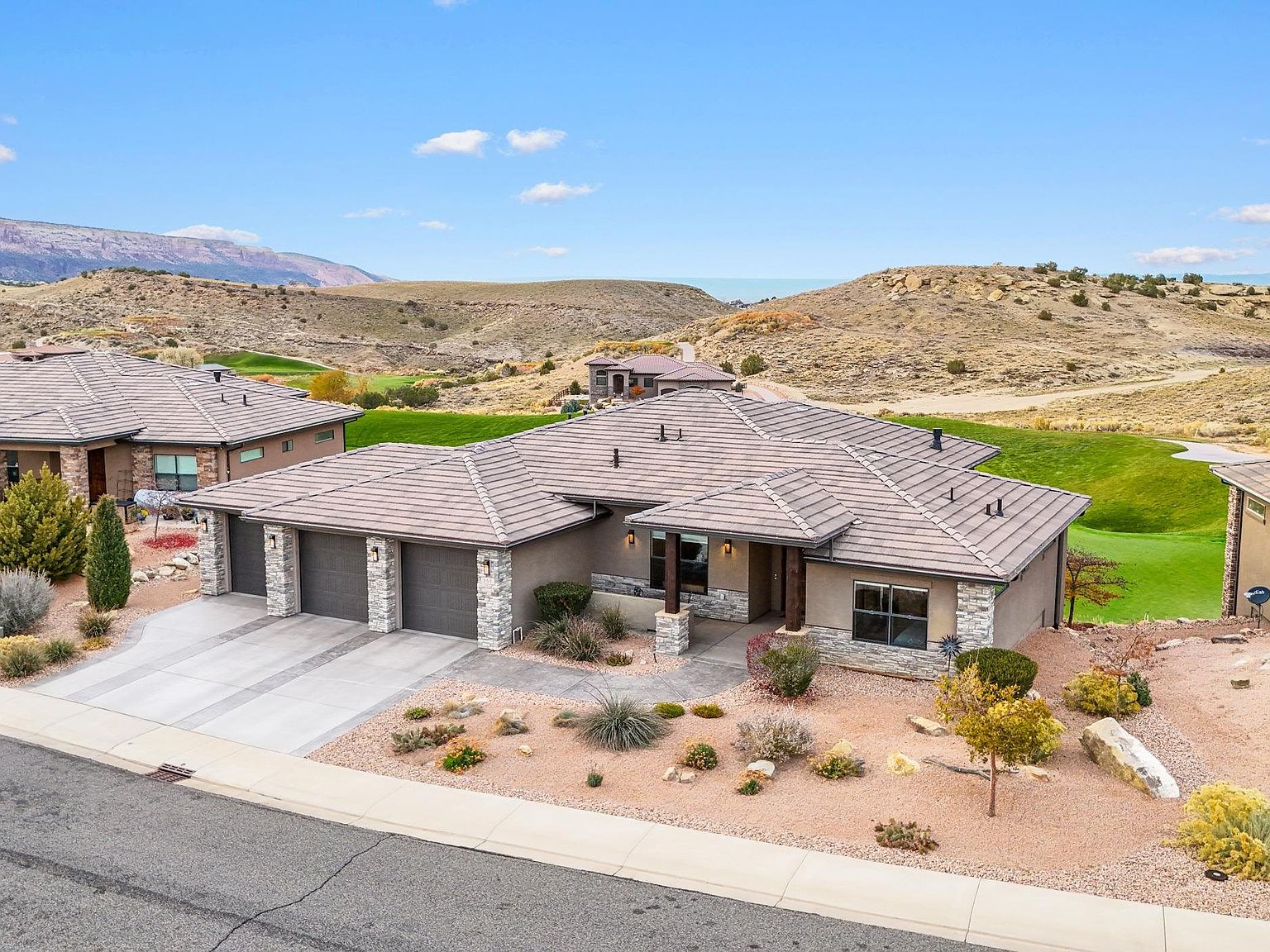 369 Hill View Dr