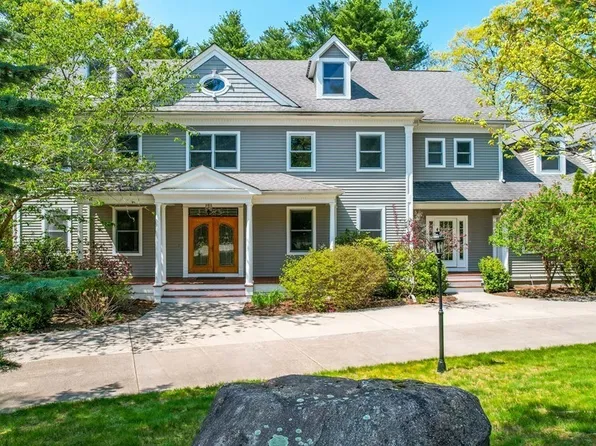2 Bretton Rd, Dover, MA 02030