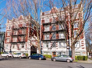 1811 NW Couch St APT 201, Portland, OR 97209