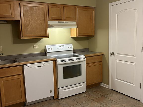 Kitchen/Utility closet
