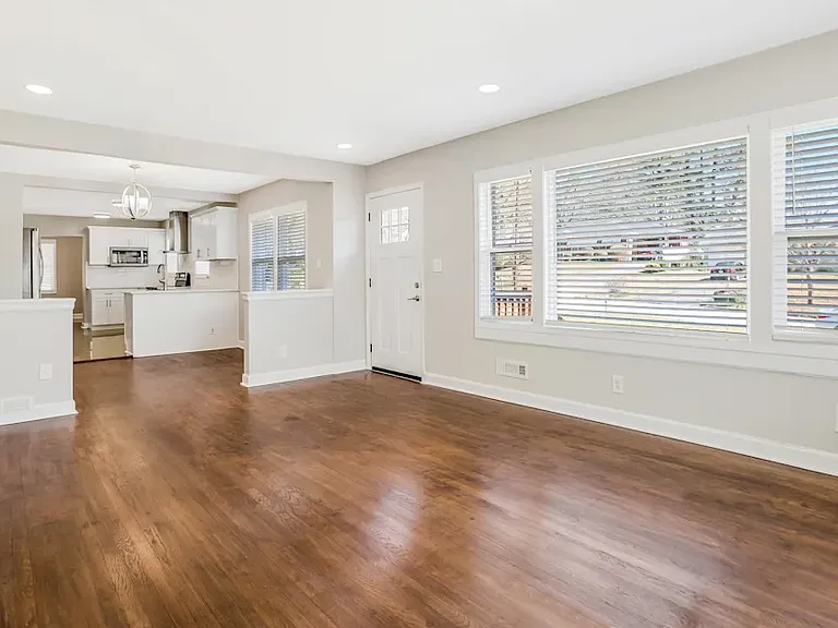 618 Oak Ridge Dr — Photo 5