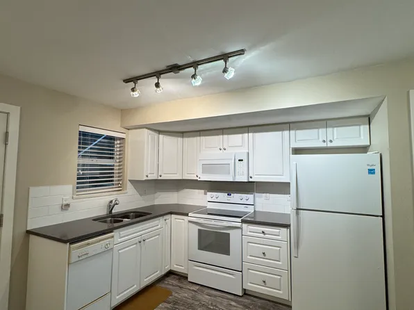 3367 Millard Ave, Coquitlam, BC V3E 3H1