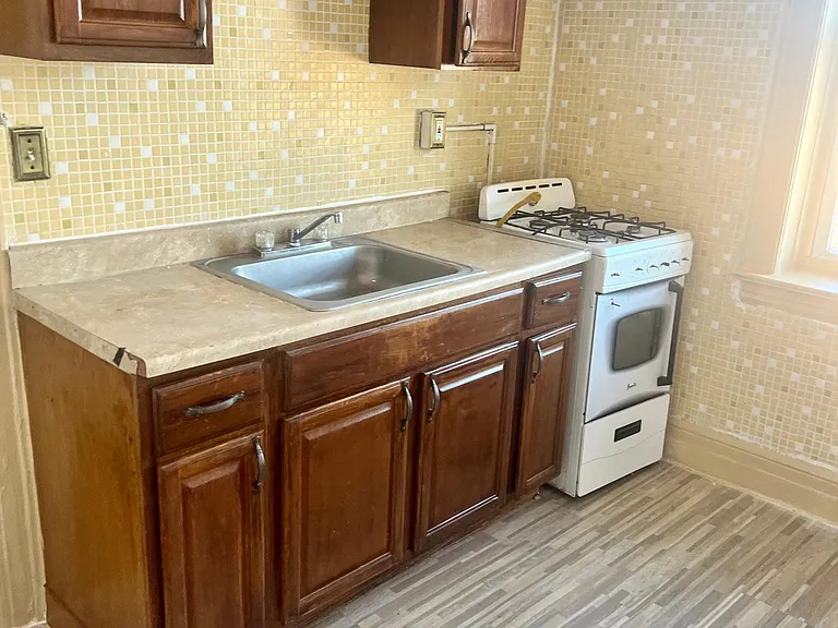 386 Palisade Ave #5 — Photo 4