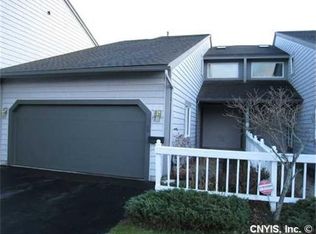 15 Parkington Cir, East Syracuse, NY 13057