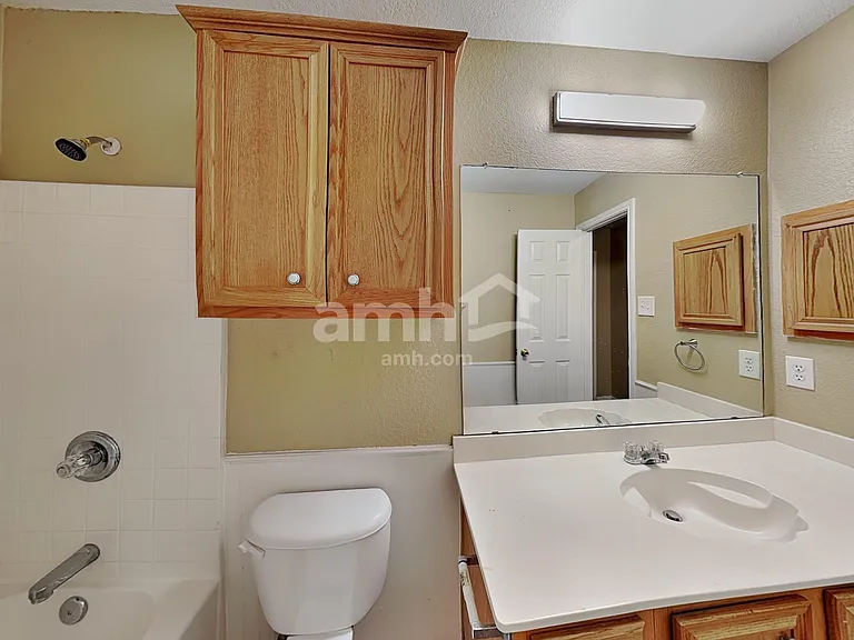 432 Round Rock Rd — Photo 16