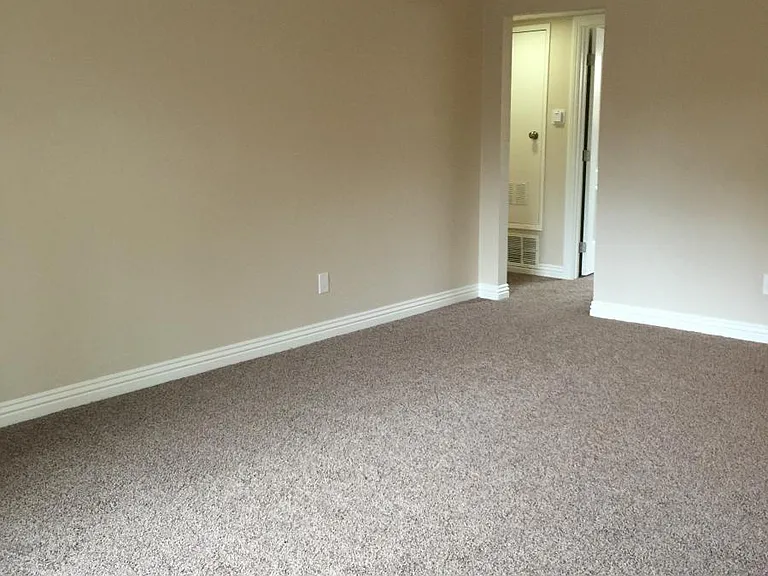 15551 Boleyn Cir #B — Photo 15