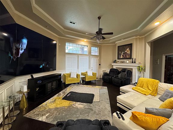 5th image of 18803 Mountain Spring Dr