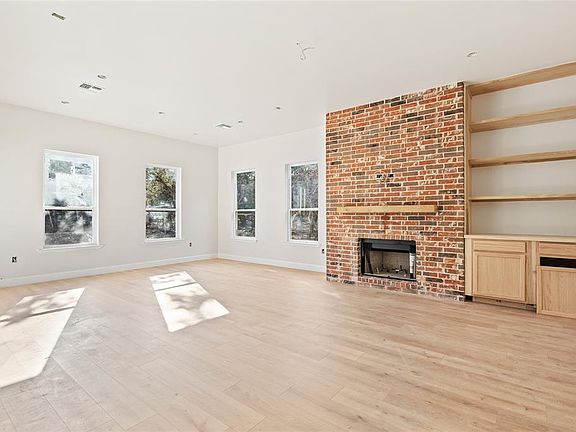 5th image of 16340 Charlya Dr