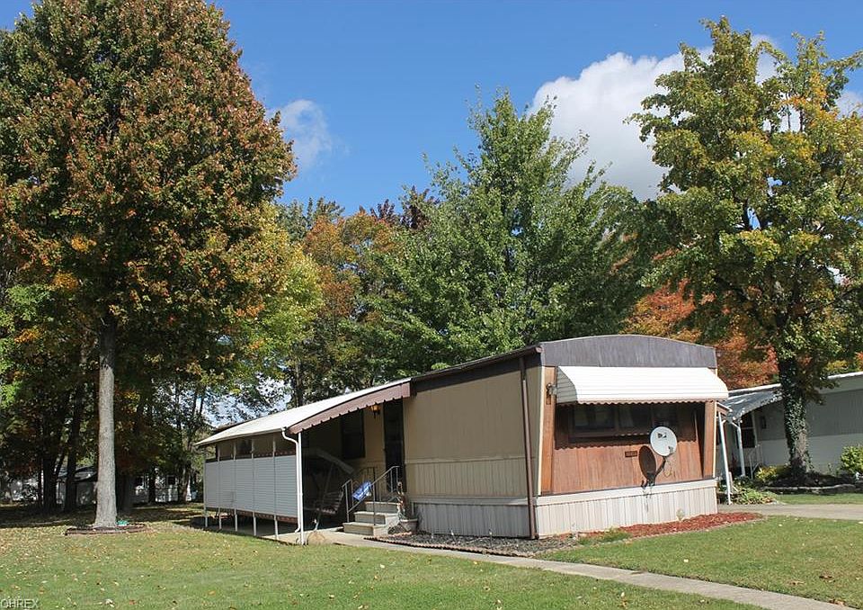 1st image of 36 Sycamore Dr #36