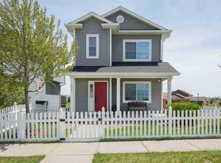 1648 Olde Brandy Ln, Davenport, IA 52807