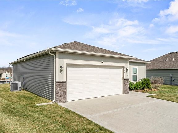 5th image of 2104 Crestview Ct