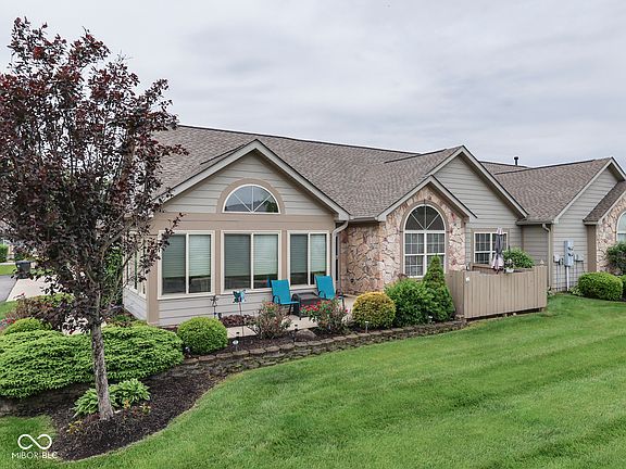 3rd image of 1037 Laurelwood Ln