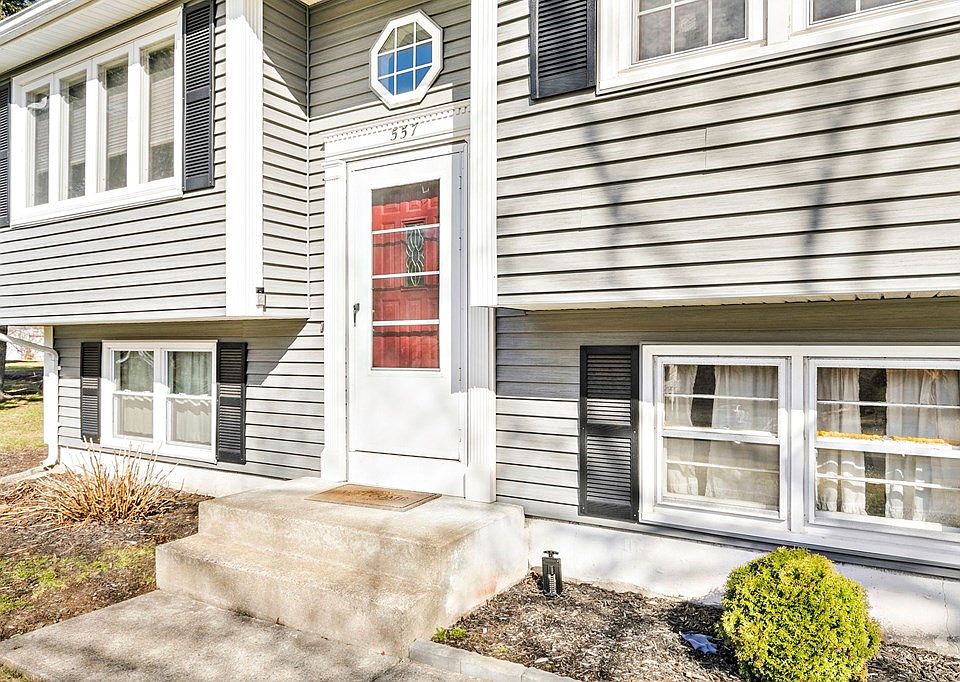 557 S West St, Feeding Hills, MA 01030 Zillow