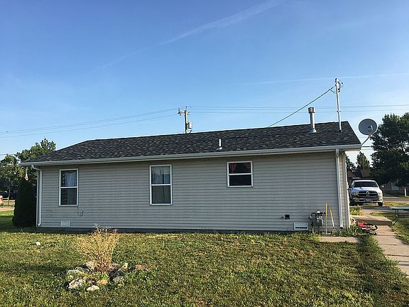 4th image of 2520 W 9th St