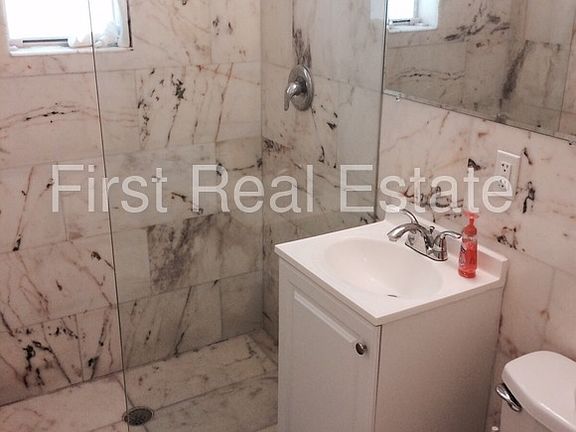 4th image of 1526 Pennsylvania Ave APT 203