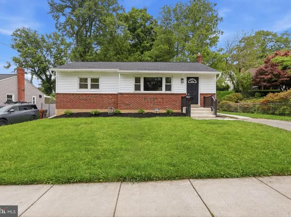 403 Carl St, Rockville, MD 20851