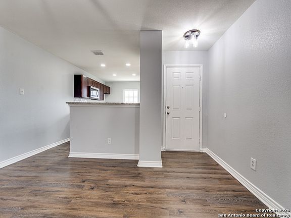 5th image of 7547 LENISOL ST