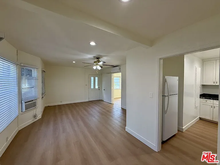 221 S Kenwood St #8 — Photo 4