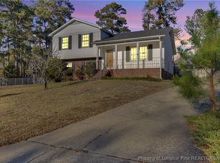 5602 Woodlake Ct, Fayetteville, NC 28311