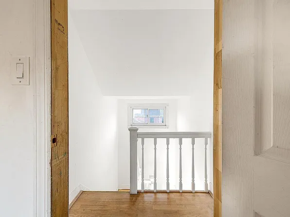 14-14 119th St, College Point, NY 11356