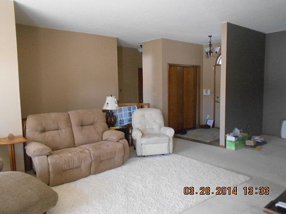 2nd image of 1355 Edinburgh Pl NE