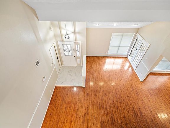 5th image of 21102 Marcin Dr