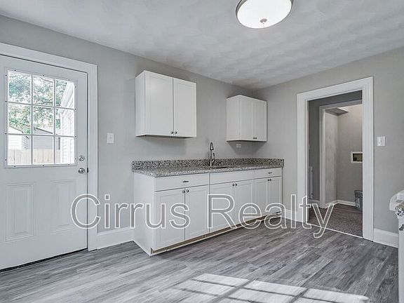 5th image of 3611 King St