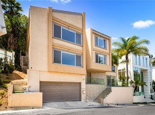 3751 Prestwick Dr, Los Angeles, CA 90027