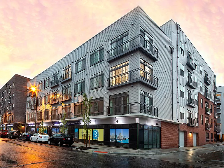 ReNew Federal Hill East & West — Photo 12