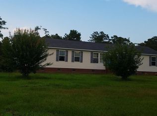 78 Diamond Estate Ln, Clinton, NC 28328